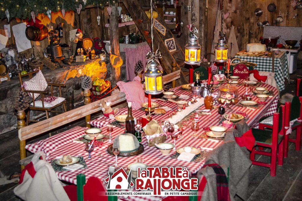 Les dîners spectacle de Noel se preparent à LA TABLE A RALLONGE , l'auberge festive de Camargue